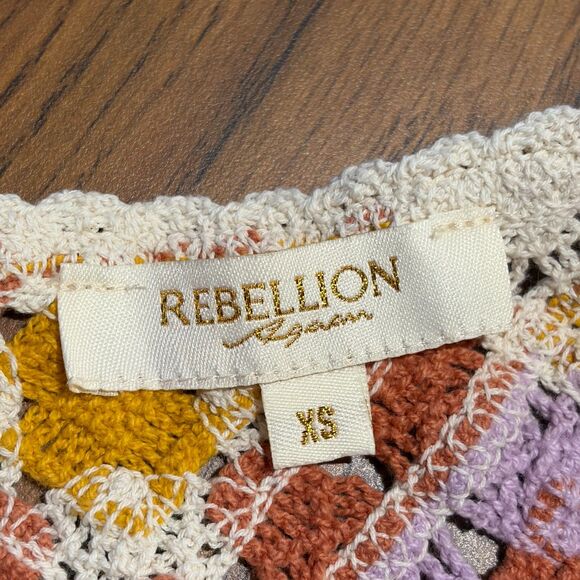 Rebellion Again Cropped Tank Top Crochet Knit Granny Square Patchwork XS Boho - Picture 4 of 5